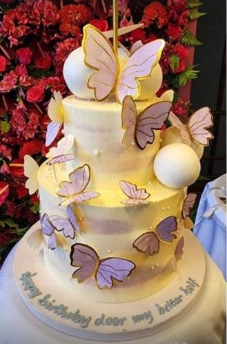 Momen Ulang Tahun Syahrini ke-40. (Instagram/princessyahrini)