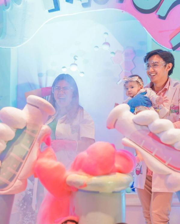 Potret Gender Reveal Anak Kedua Felicya Angelista dan Caesar Hito (Instagram/@felicyangelista_)