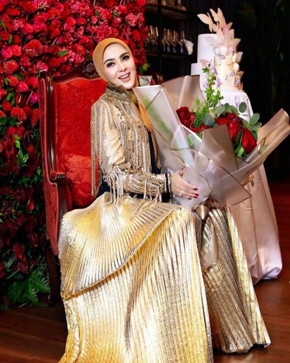 Momen Ulang Tahun Syahrini ke-40. (Instagram/princessyahrini)