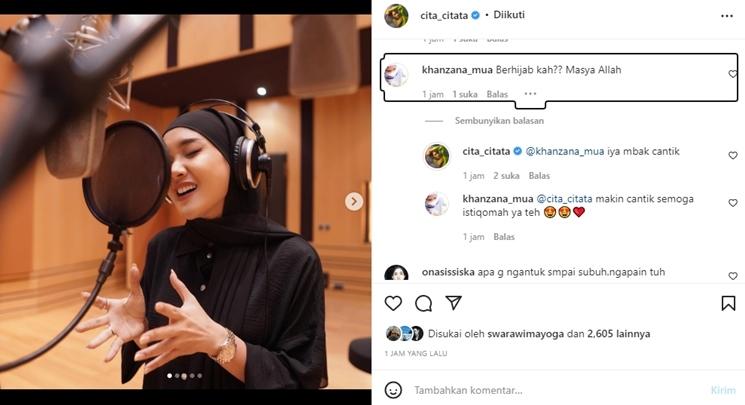 Cita Citata tampil pakai hijab. (Instagram/@cita_citata)