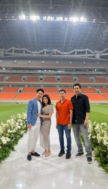 Potret Kevin Sanjaya Melamar Valencia Tanoesoedibjo (instagram/valenciatanoe)