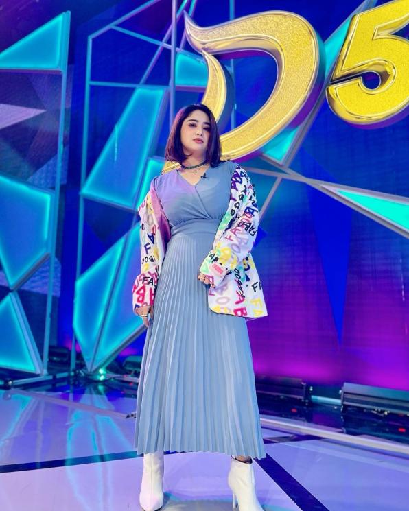 Sumber Kekayaan Dewi Perssik (instagram/@dewiperssik9)