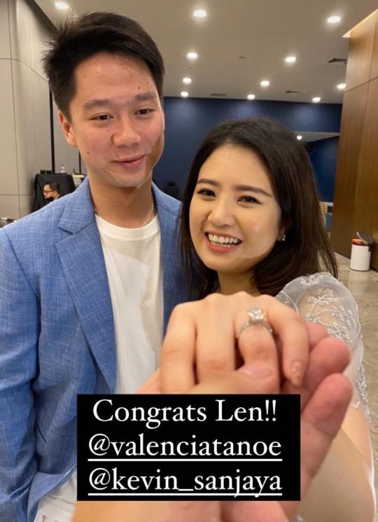 Potret Kevin Sanjaya Melamar Valencia Tanoesoedibjo (instagram/@valenciatanoe)
