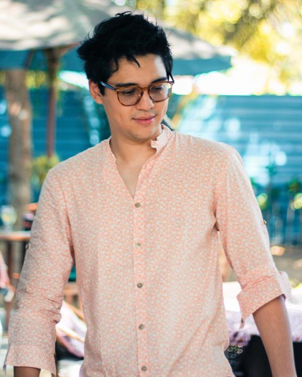 Pesona Memikat Artis Pria Asal Bali. (Instagram/@bouttier_maxime)