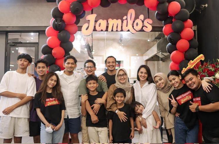 Kebersamaan Ibnu Jamil dan Anaknya Dhofin Maulana (Instagram/@ririnekawati)