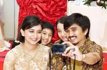 11 Gaya Sederhana Duta Sheila On 7, Beli Cilok di Parkiran sampai Dikira Tukang Parkir