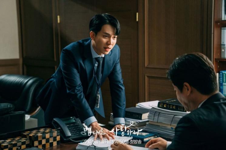 Potret Lee Seung Gi di Love by Law (Instagram/@kbsdrama)