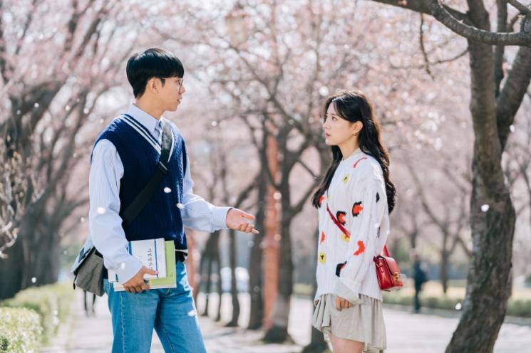 Potret Lee Seung Gi di Love by Law (Soompi)