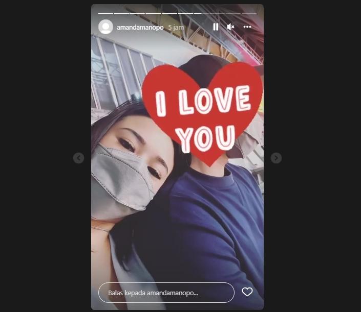 Momen mesra Amanda Manopo dengan pria misterius. (Instagram/@amandamanopo)