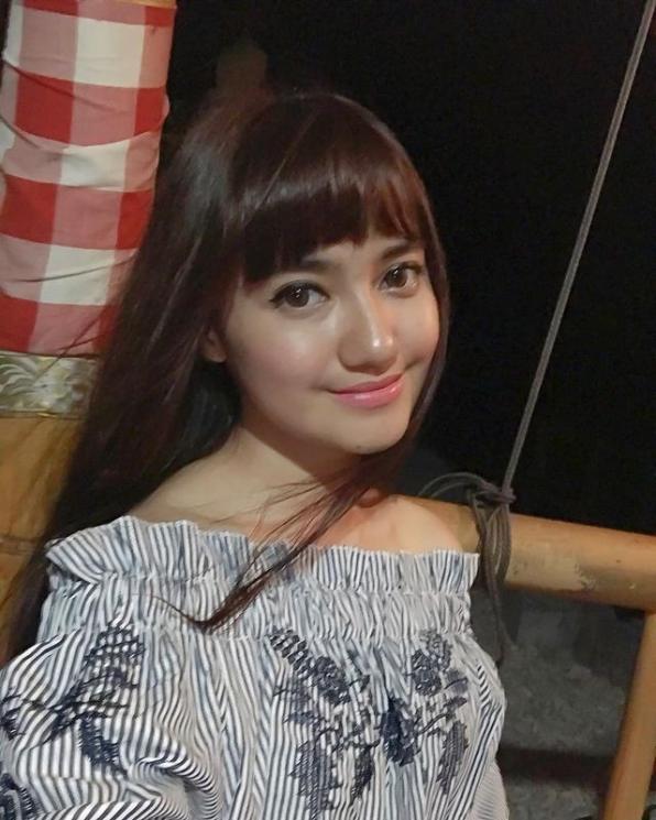 Perjalanan Spiritual Marcella Simon. (Instagram/marcella_simon)