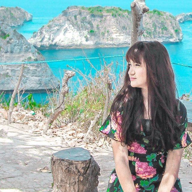 Perjalanan Spiritual Marcella Simon. (Instagram/marcella_simon)