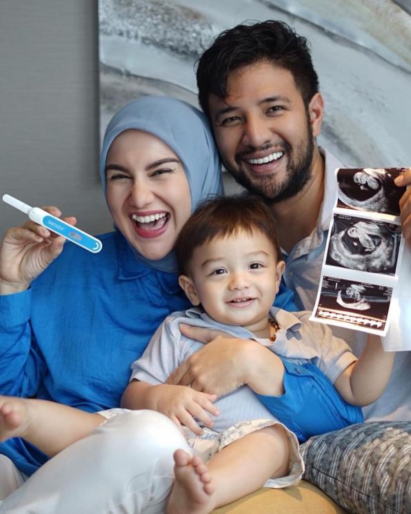 Artis Umumkan Kehamilan di Tahun 2022 (instagram/@_irishbella_)