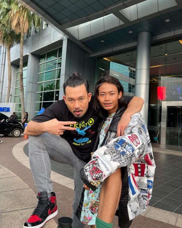 Potret Bonge bareng artis. (Instagram/@bonge.sudirman)