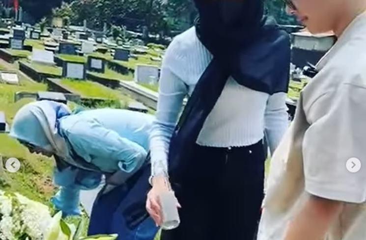 Potret Angelina Sondakh Peringati Ultah Adjie Massaid (Instagram/@rezaartameviaofficial)