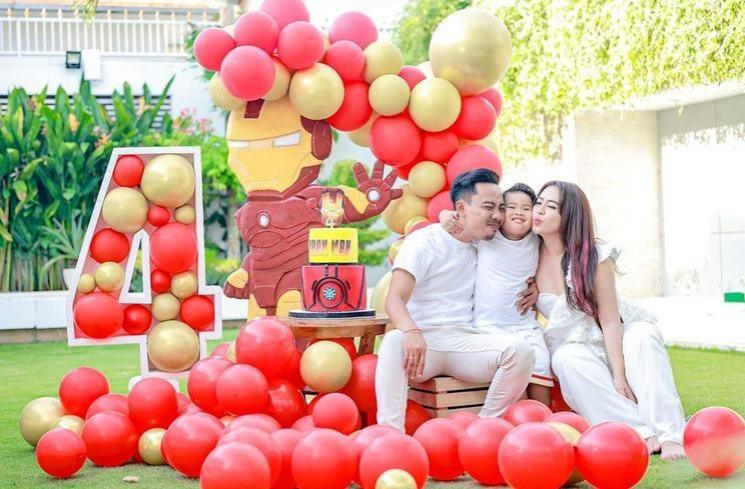 Potret perayaan ulang tahun Darren anak Maharani Kemala (Instagram/@maharanikemala)