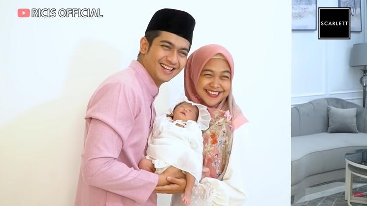 Potret Gemas Anak Ria Ricis saat Photoshoot (Instagram/@teukuryantr)