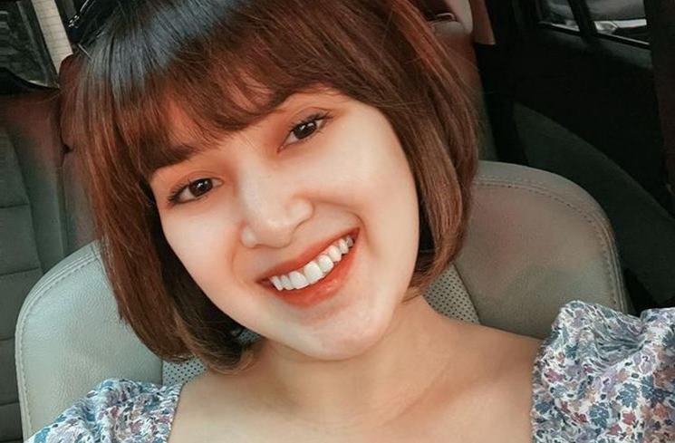 Potret Terbaru Rosiana Dewi Usai Melahirkan. (Instagram/@rsn.dw)