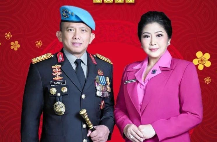 Potret Cantik Putri Candrawati (Instagram/@divpropampolri)