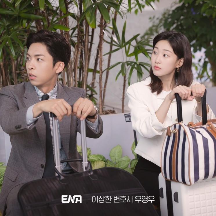 Potret Joo Jong Hyuk di Extraordinary Attorney Woo (Instagram/@channel.ena.d)