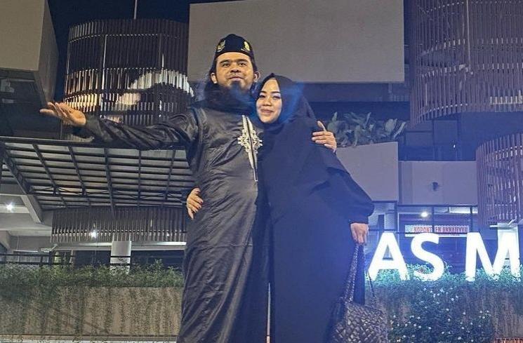 Potret Kemesraan Gus Samsudin dan Yuni LIDA (Instagram/@umiyuni_gussamsudin)