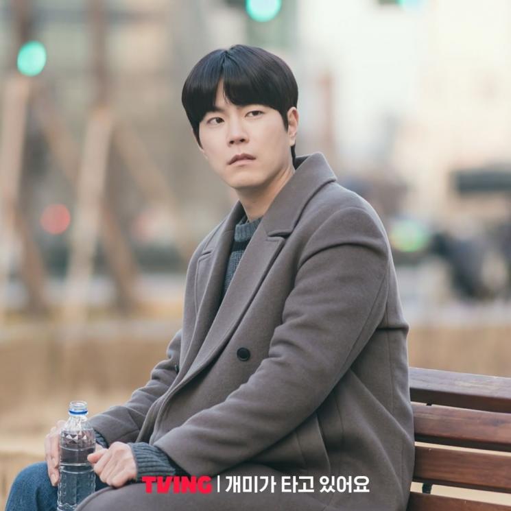 Hong Jong Hyun di Stock Struck (Instagram/@tving.official)