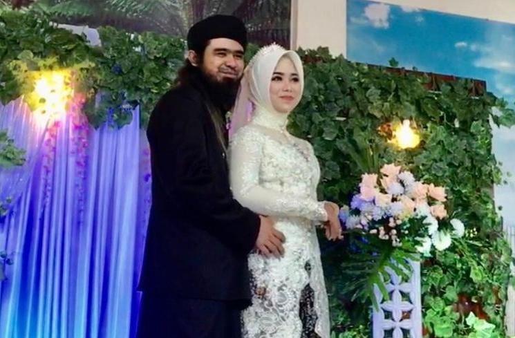 Potret Kemesraan Gus Samsudin dan Yuni LIDA (Instagram/@umiyuni_gussamsudin)