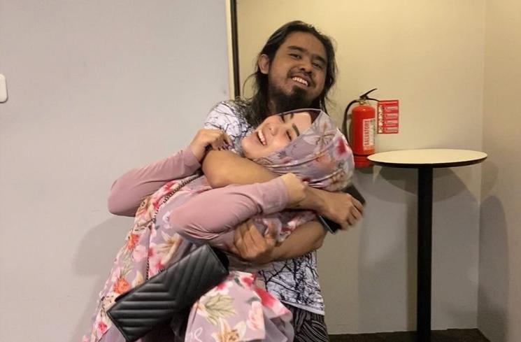 Potret Kemesraan Gus Samsudin dan Yuni LIDA (Instagram/@umiyuni_gussamsudin)
