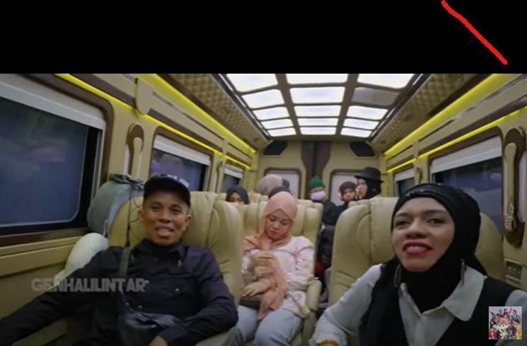 Momen The Hermansyah Bertemu Gen Halilintar. (YouTube/GEN HALILINTAR)