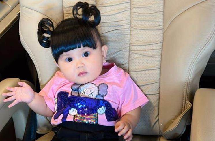 Potret Meshwa Anak Bungsu Denny Cagur. (Instagram/shantydenny)