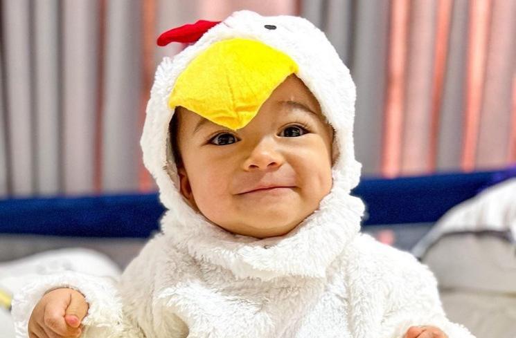 Bayi artis pakai kostum unik (Instagram/@nathalieholscher)