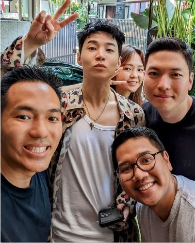 Potret Henry Lau di Indonesia. (Instagram/imanusman)