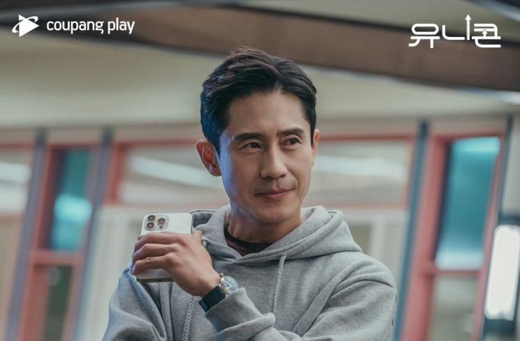 Potret Shin Ha Kyun di Unicorn (Instagram/@coupangplay)