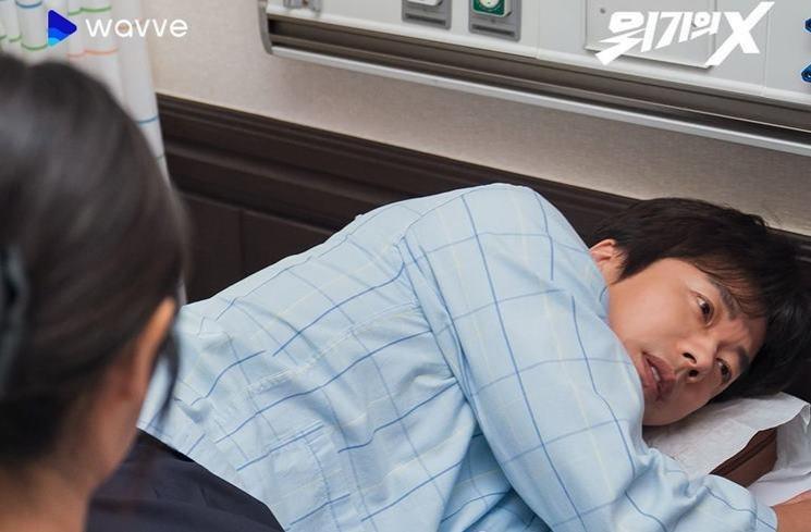 Potret Kwon Sang Woo di X of Crisis (Instagram/@wavve.official)