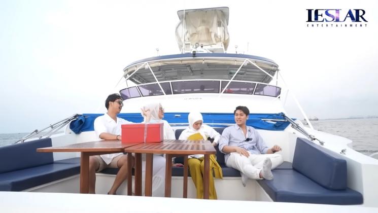 Potret Yacht Rp38 Miliar Rizky Billar (YouTube Leslar Entertainment)