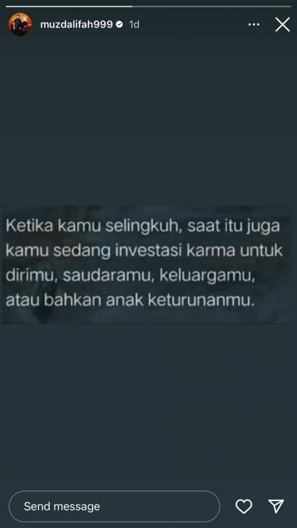 Muzdalifah mendadak bahas perselingkuhan. (Instagram/muzdalifah999)