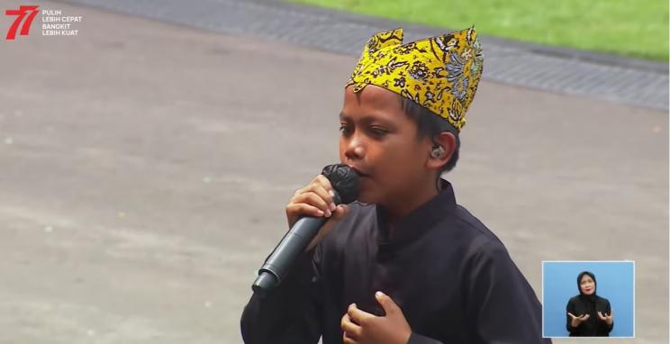 Potret Artis Hadiri Upacara di Istana Merdeka. (YouTube)