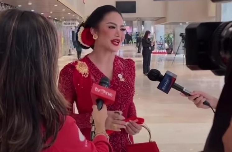 Potret Krisdayanti di Sidang Tahunan MPR RI (Instagram/krisdayantilemos)