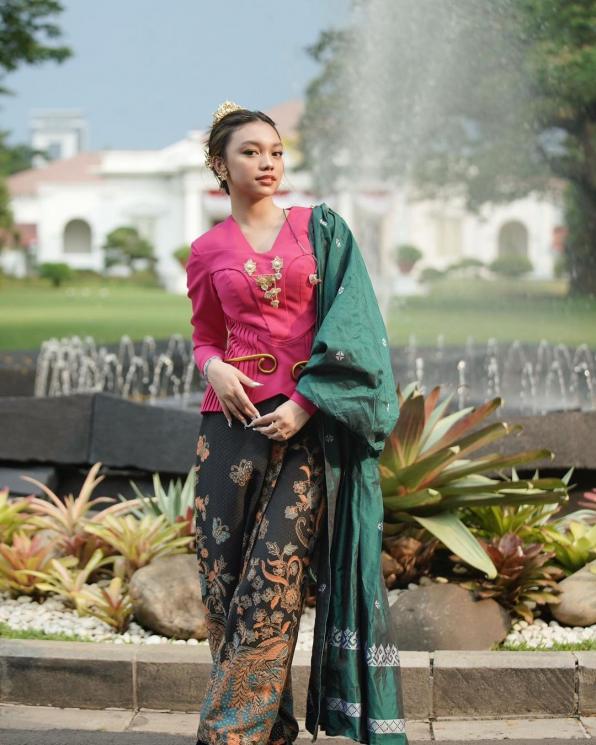 Artis Ramaikan Peringatan 17 Agustus (instagram/@naura.ayu)