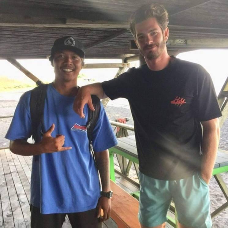 Potret Andrew Garfield liburan di Bali. (Twitter/@endruu)