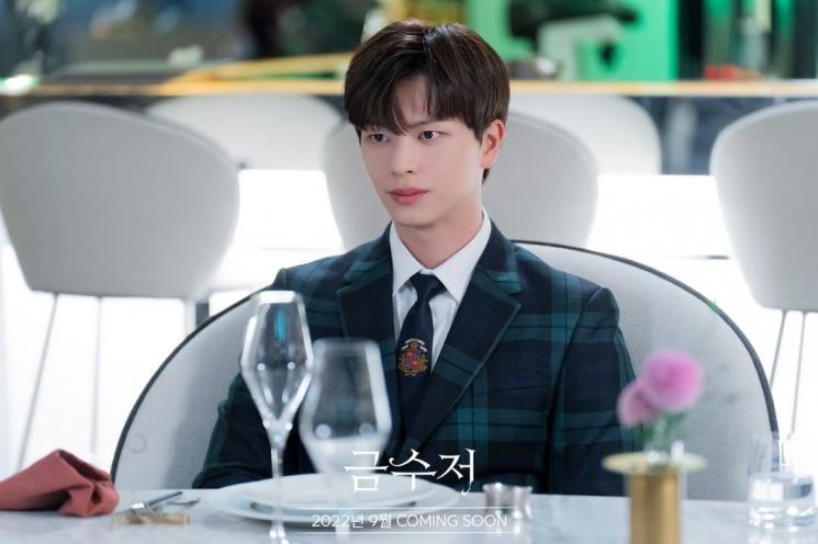 Adu Peran Yook Sungjae dan Lee Jong Won di Golden Spoon (Instagram/@mbcdrama_now)