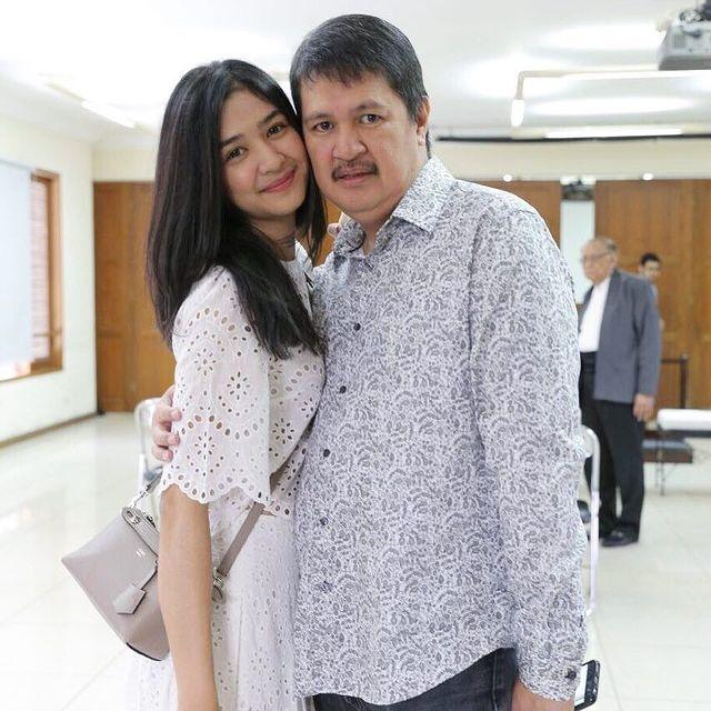 Potret Ayah Mikha Tambayong(Instagram/@mikhatambayong)