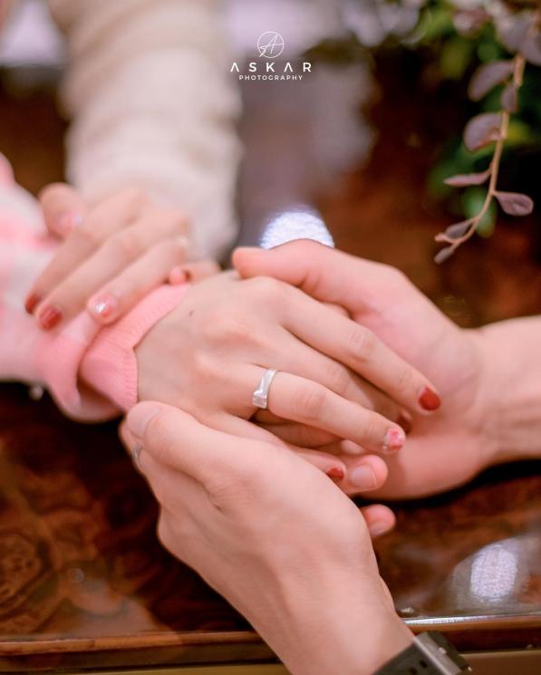 Potret Lesti Kejora dan Rizky Billar Rayakan Anniversary Pertama (instagram/@askar_photography)