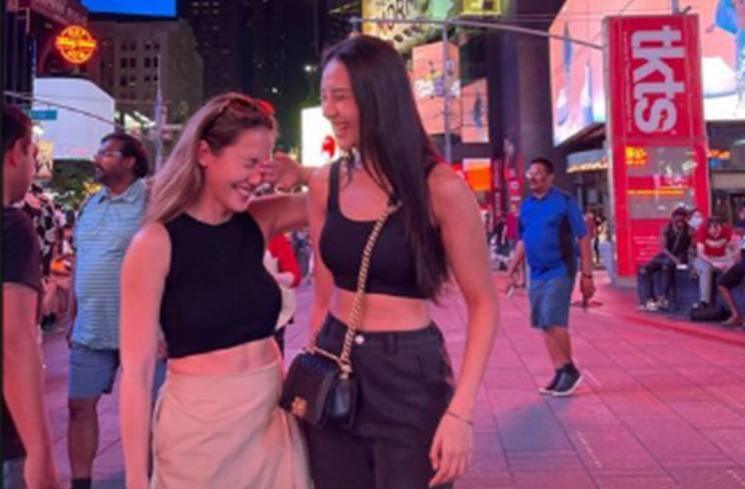 Potret Kebersamaan Anya Geraldine dan Pevita Pearce. (Instagram/anyageraldine)