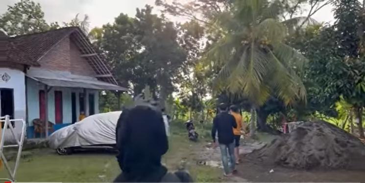Potret Rumah Farel Prayoga. (YouTube/MAMBRUUT OFFICIAL)
