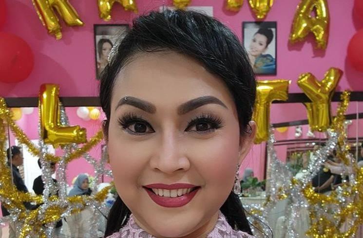 Potret Terbaru Ratna Listy. (Instagram/@ratna_listy)