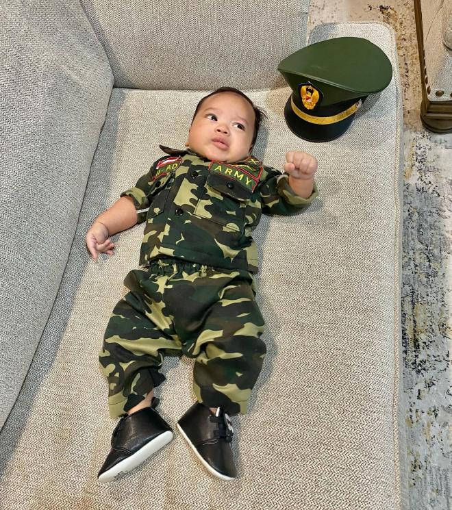 Potret Baby Gin anak Adiezty Fersa dan Gilang Dirga. (Instagram/gin_dirga)