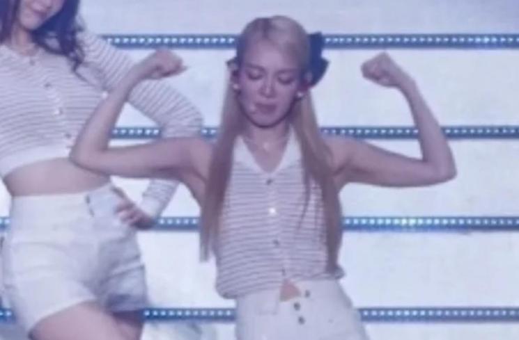 Hyoyeon Girls Generation nangis saat konser (Koreaboo)