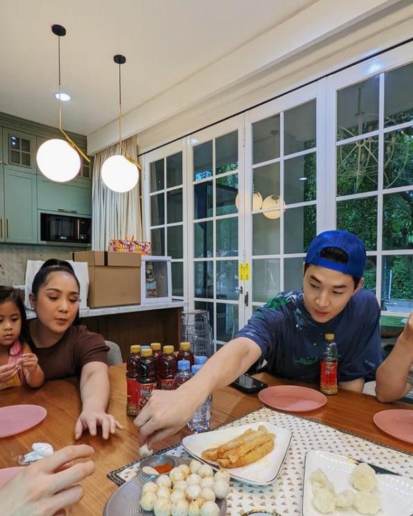 Artis Dunia yang Pernah ke Rumah Raffi Ahmad. (Instagram/henryl89)
