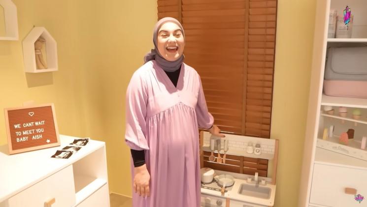 Potret kamar anak kedua Irish Bella. (YouTube/Aish TV)