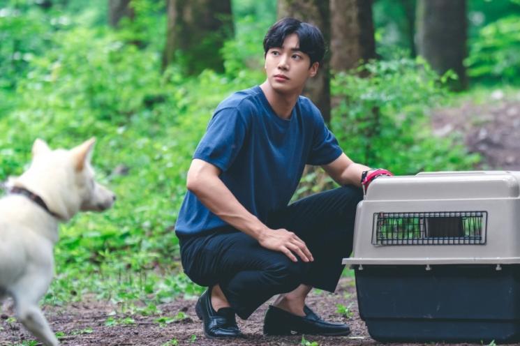 Potret Chu Young Woo di Once Upon a Small Town (Soompi)